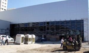 Obra realizada para Igreja Mundial no Rio de Janeiro. 12.000m2 de Estrutura Metálica, 6.500m2 de Estacionamento (Estrutura Metálica + Steel Deck)